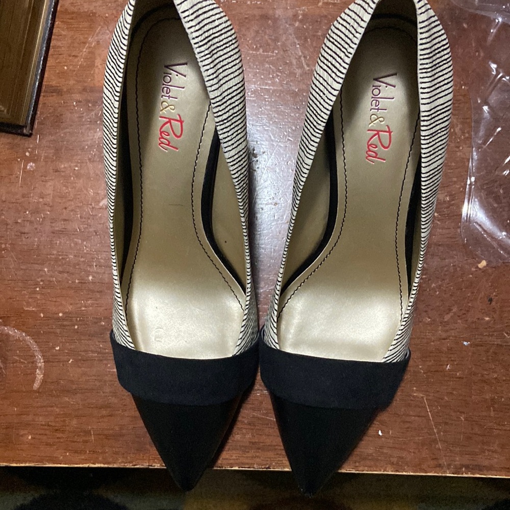 violet & red 9 1/2 High Heel Pumps